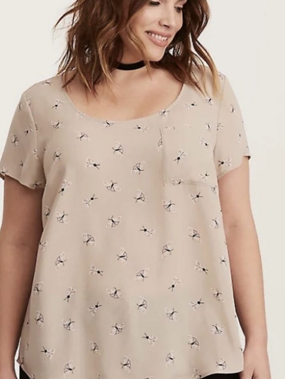 torrid | Greige | Moth Pattern Pocket Blouse With Button Up Back | Size 00